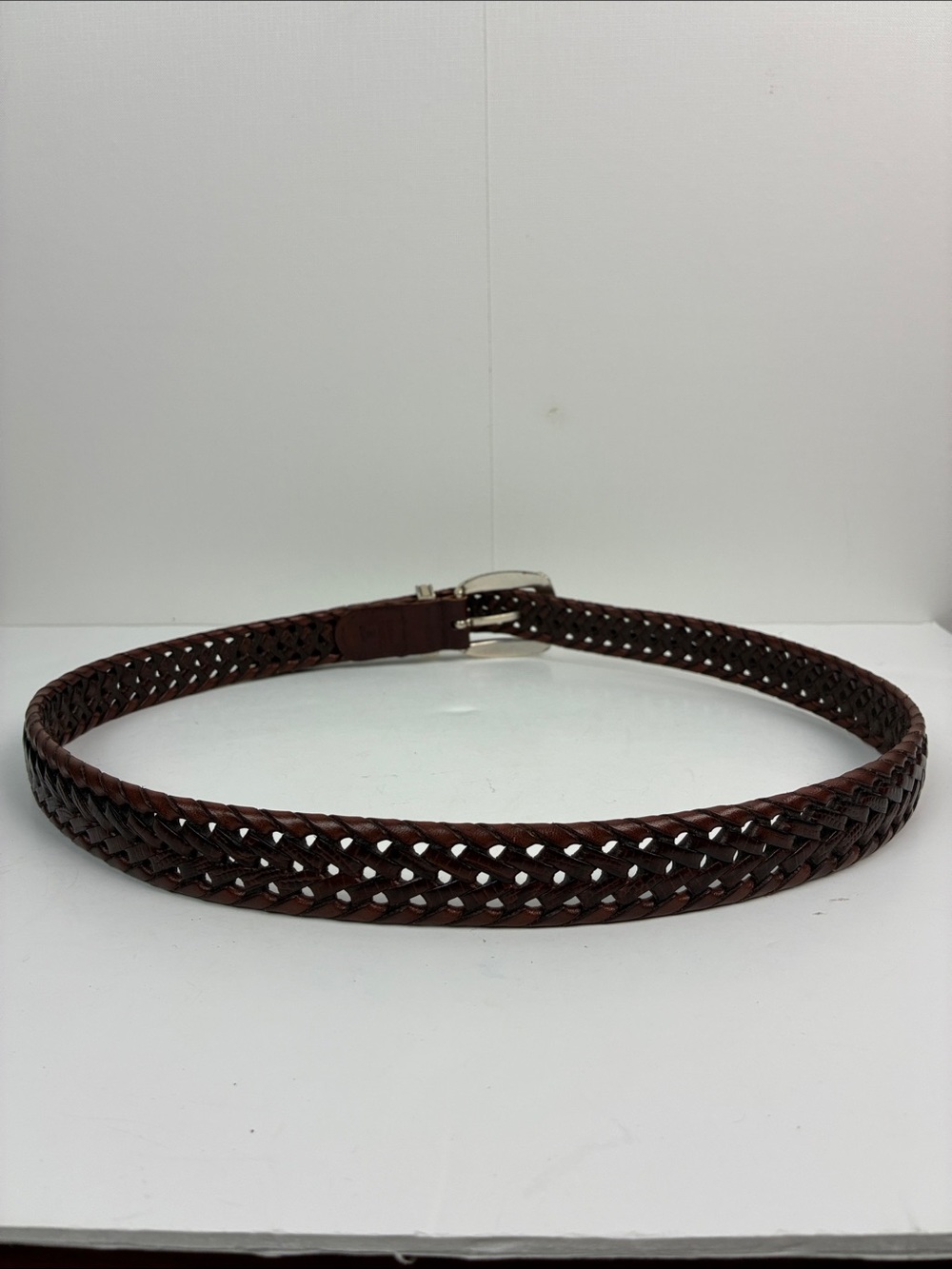 Fossil Vintage Women’s Classic Brown Woven Leather Belt Western Size Medium - Picture 5 of 7